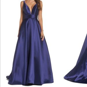 Leena for Mac Duggar ball gown - navy (royal)